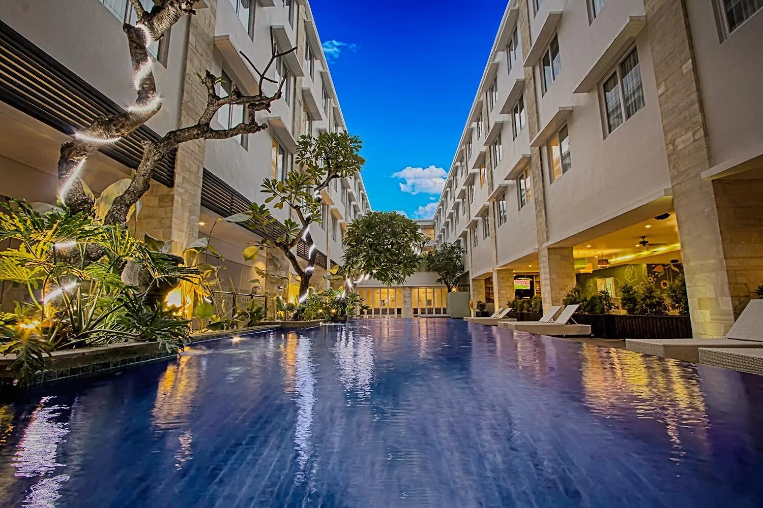 Crystalkuta Hotel - Bali