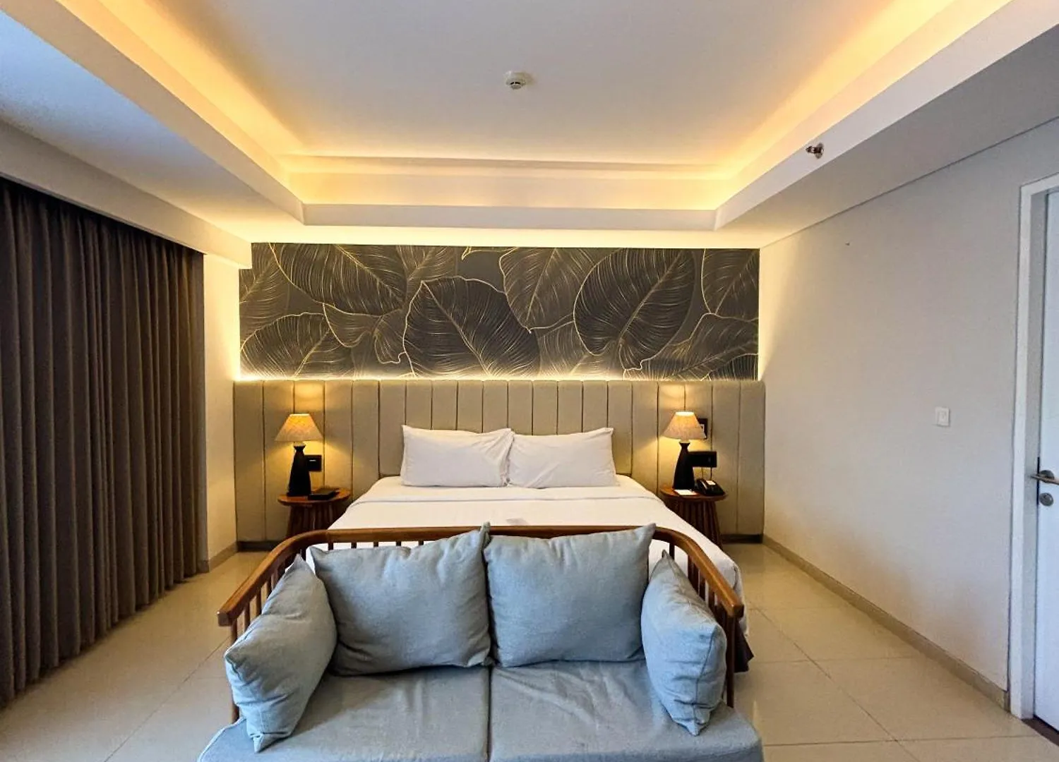 Crystalkuta Hotel - Bali Kuta Lombok