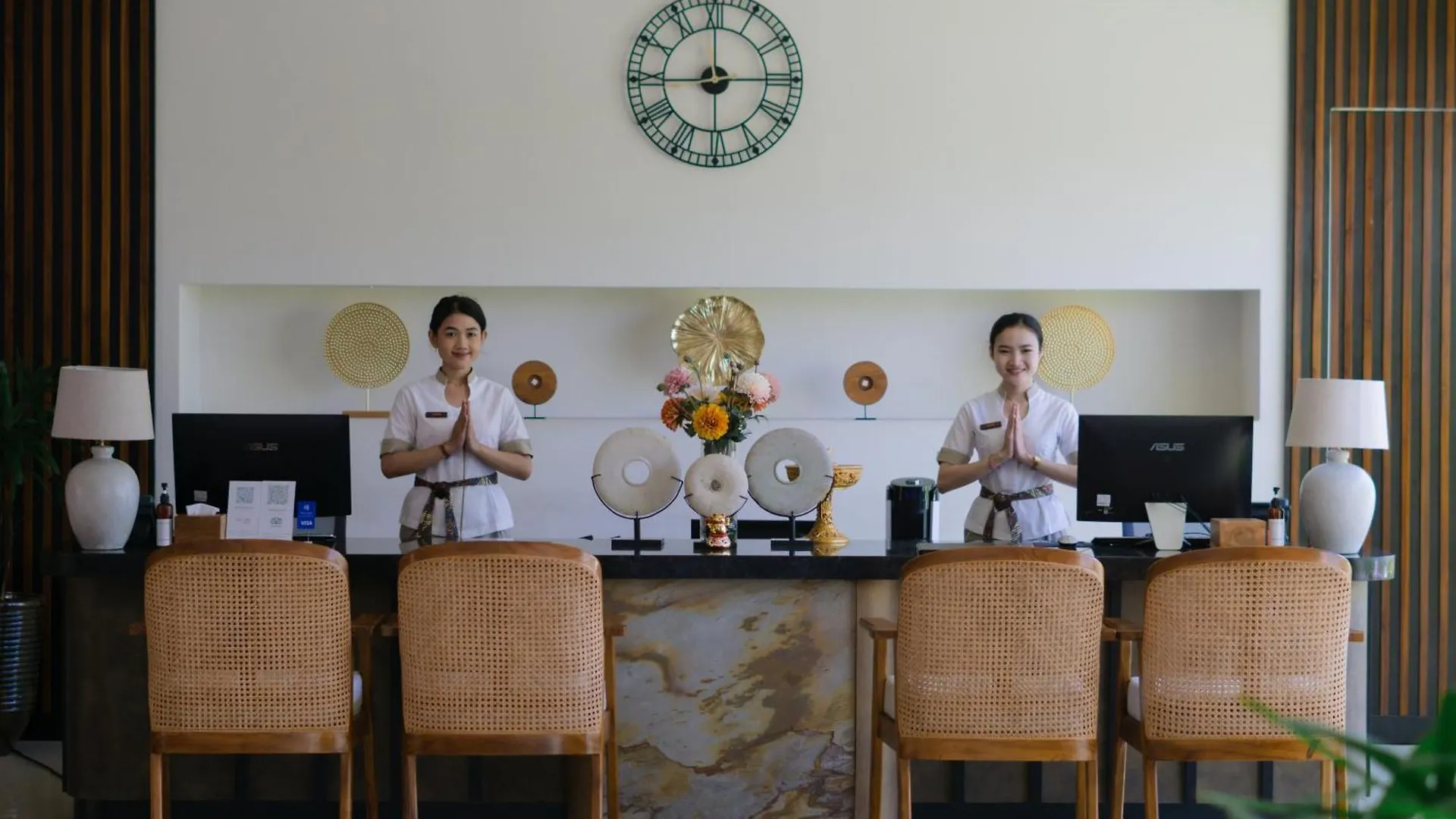 Crystalkuta Hotel - Bali 4*, Кута
